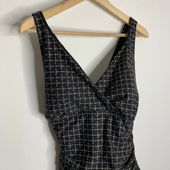 Miraclesuit Printed One Piece Swimsuit Black Womens Size 14 - Picture 3 of 10